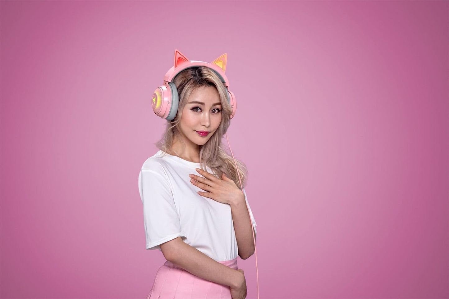 Razer Kraken Kitty Edition - Gaming Headset (The Cat Ear USB Gaming Headset, Chroma Lighting, Wired for Cross-Platform Gaming, 50 mm Driver, 3.5 mm Cable with Line Controls) Quartz Pink