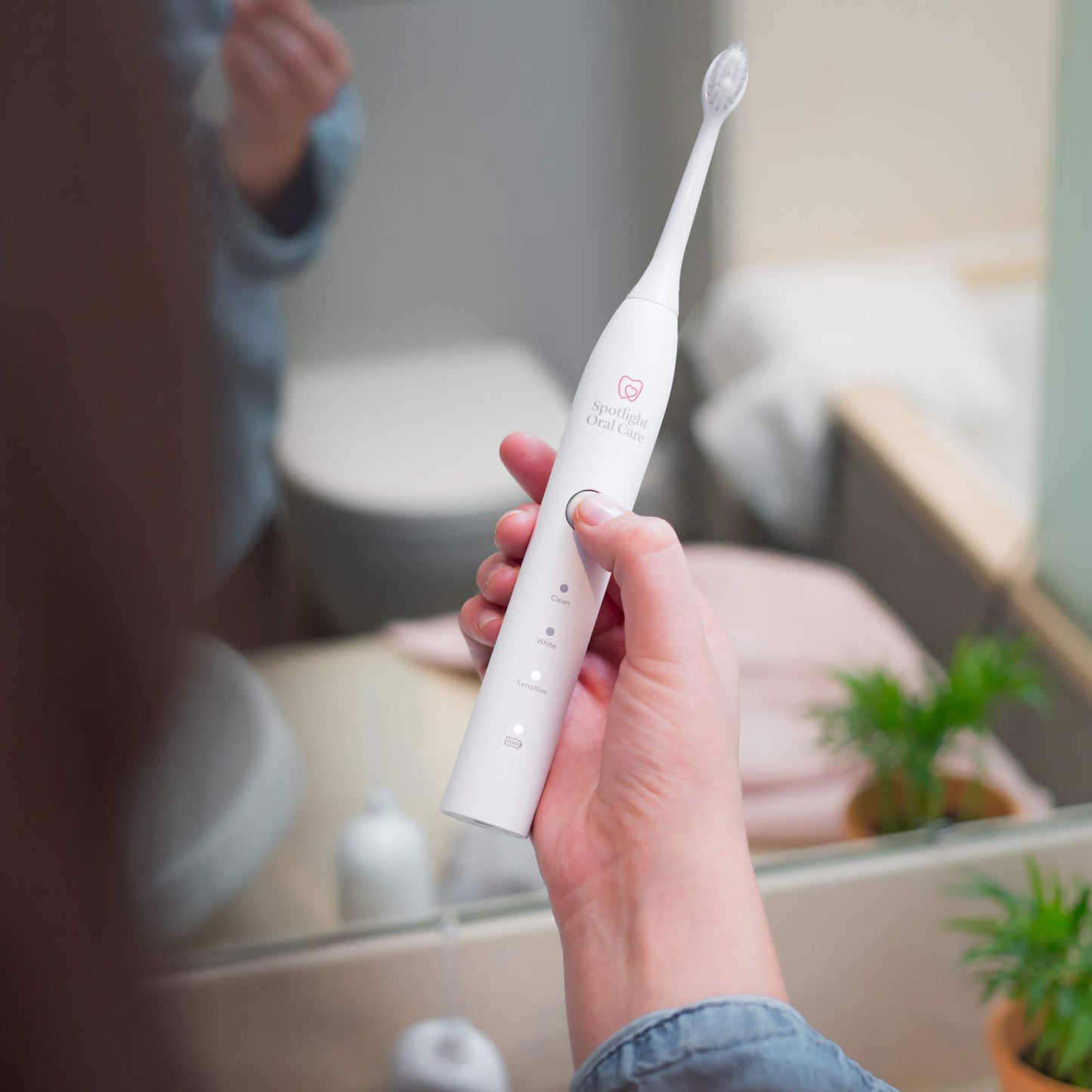 Spotlight Oral Care Sonic Toothbrush | Gentle & Effective Electric Toothbrush | 2-Minute Self Timer | Long Lasting Battery | 3 Speed Settings | Up to 48000 Reps/Min