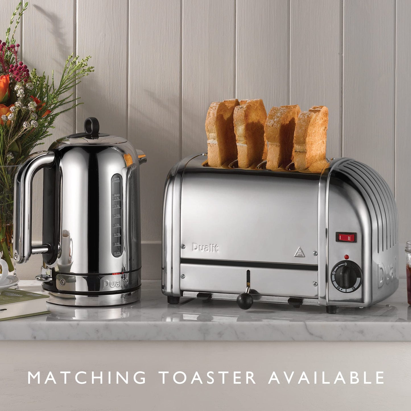 Dualit Classic Kettle | Quiet boiling kettle | 90 Second Boil Time | 1.7 L Capacity, 2.3 kW