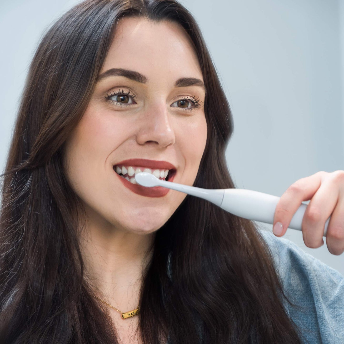 Spotlight Oral Care Sonic Toothbrush | Gentle & Effective Electric Toothbrush | 2-Minute Self Timer | Long Lasting Battery | 3 Speed Settings | Up to 48000 Reps/Min