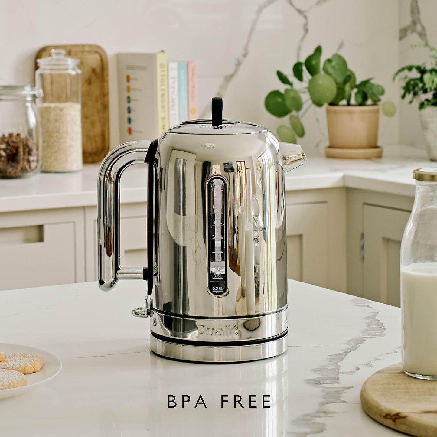 Dualit Classic Kettle | Quiet boiling kettle | 90 Second Boil Time | 1.7 L Capacity, 2.3 kW